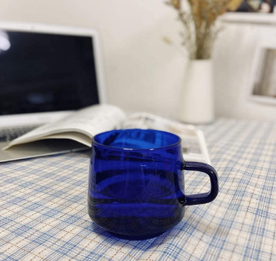 blue glass coffee mugs
